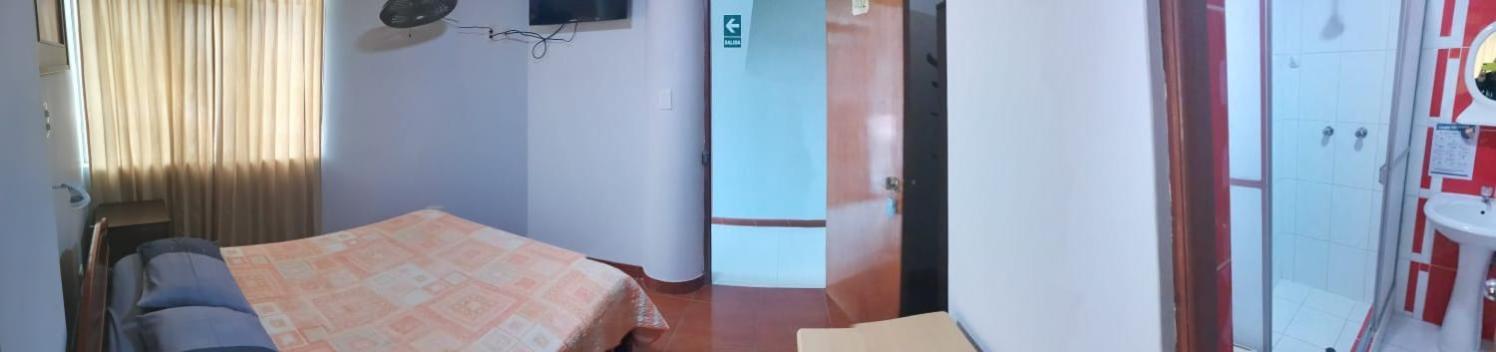 Hostal Puerto Ingles Ilo Bagian luar foto